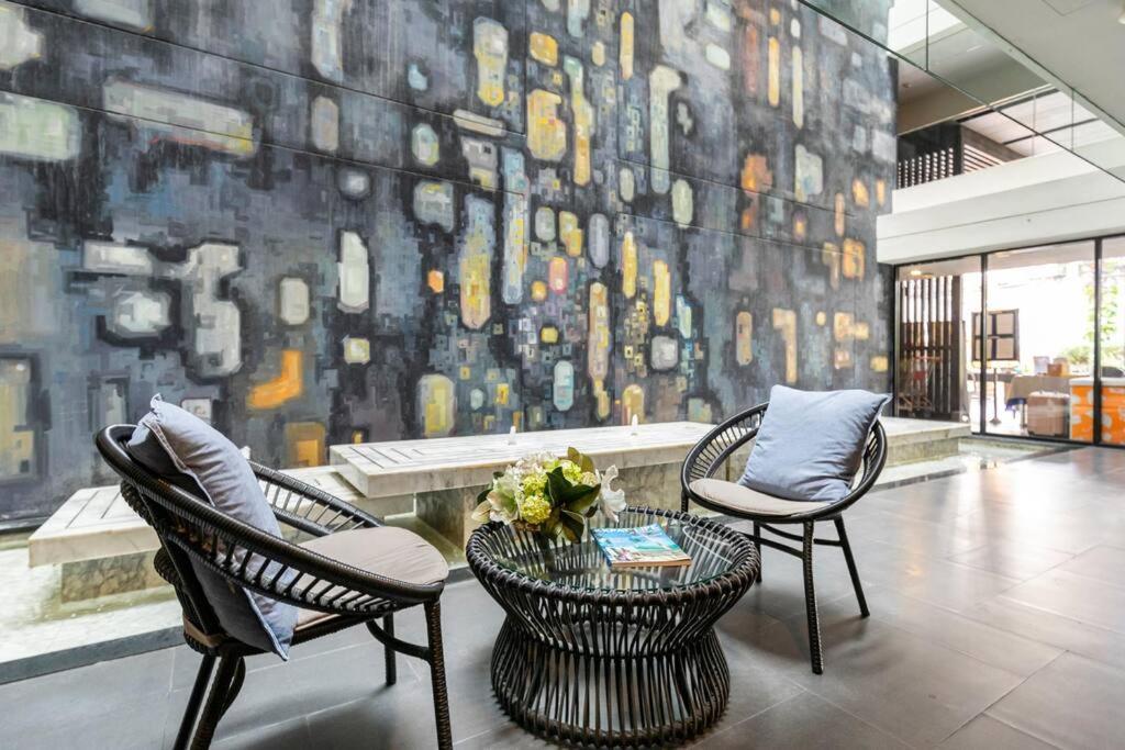 Stylish 1 Bedroom, Nice Pool,Bts Asok, Sukhumvit Bangkok Exterior foto