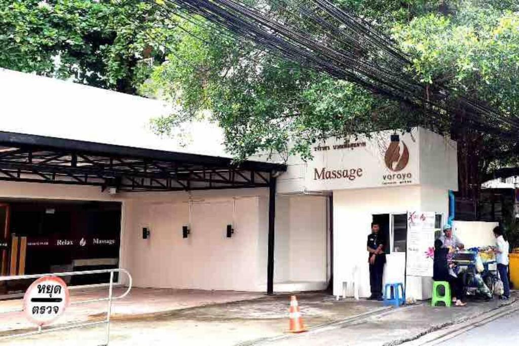 Stylish 1 Bedroom, Nice Pool,Bts Asok, Sukhumvit Bangkok Exterior foto